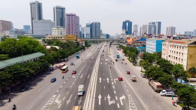 In pictures: Scorching heat strikes Hanoi ảnh 11