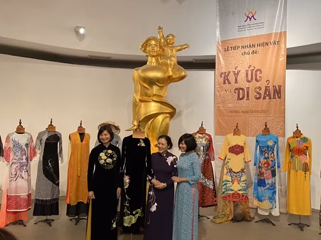 Twenty designers donated 20 “ao dai” to the museum.