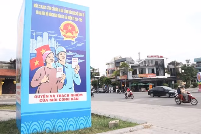 Posters on the election on the street in Dong Ha city, Quang Tri province.