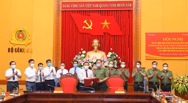 Leaders of the two ministries sign the cooperation program for the 2021-2025 period. Leaders of the two ministries sign the cooperation program for the 2021-2025 period.