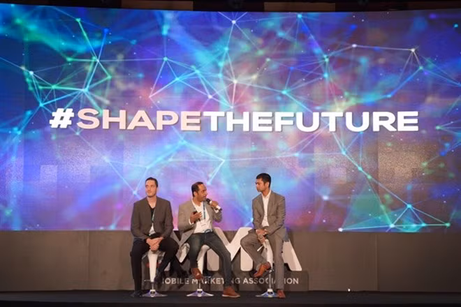 A panel discussion at the 2018 Mobile Marketing Association Forum held in HCM City on October 26. (Photo: VNA)