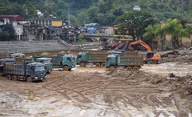 Various vehicles deployed to search missing people and property