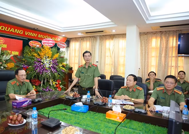 Major General Pham Van Mien, Editor-in-Chief of the Public Security Newspaper