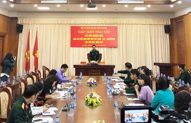 Major General Nguyen Tien Thang speaks at the press conference (Source: VNA)