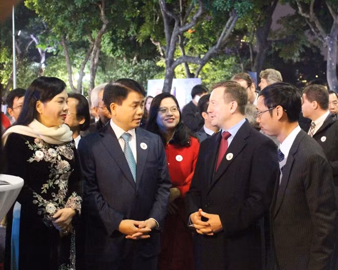 Chairman of the Hanoi People's Committee Nguyen Duc Chung highlighted that the French cultural festival "Balade en France" is a festival of friendship. This cultural event will help to promote the solidarity between Vietnam and international friends in general and between Vietnam and France in particular.