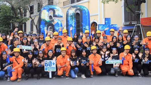 Earth Hour campaign kicks off in Hanoi ảnh 1