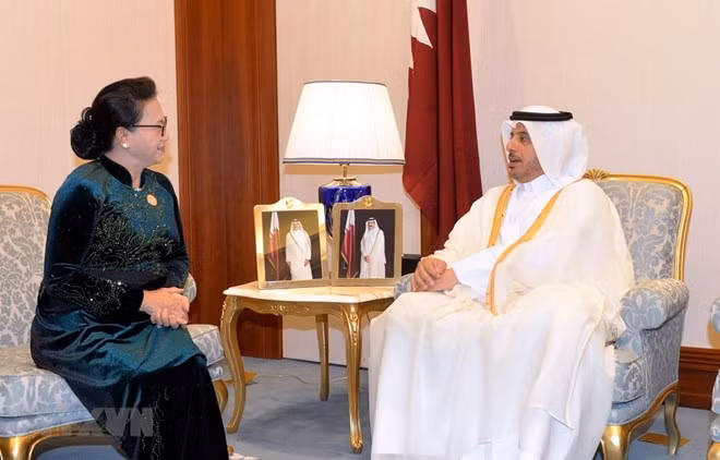 National Assembly Chairwoman Nguyen Thi Kim Ngan (L) and Prime Minister of Qatar Abdullah bin Nasser bin Khalifa Al Thani (Source: VNA)