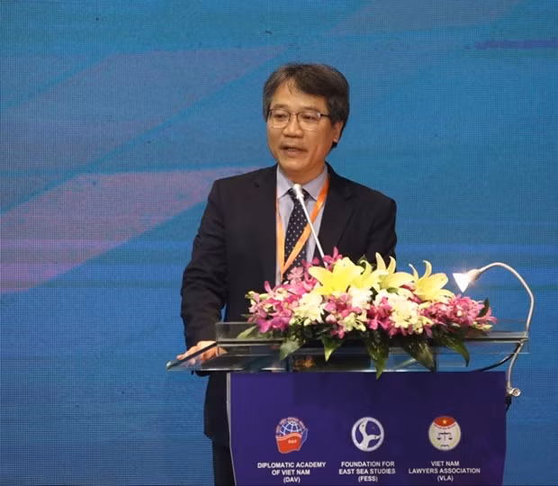 President of the Diplomatic Academy of Vietnam Nguyen Vu Tung speaks at the opening ceremony of the conference (Source: VNA)