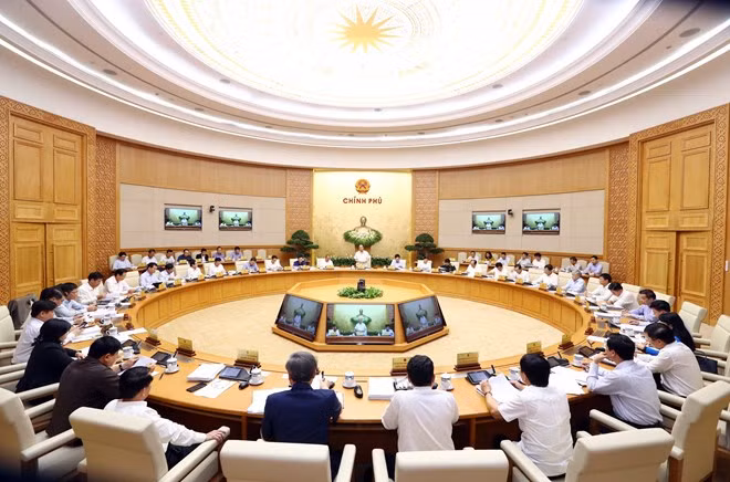 At the cabinet meeting (Photo: VNA) At the cabinet meeting (Photo: VNA)