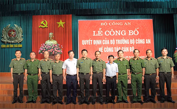 Lieutenant General Luong Tam Quang, Deputy Minister of Public Security, and other delegates. Lieutenant General Luong Tam Quang, Deputy Minister of Public Security, and other delegates.