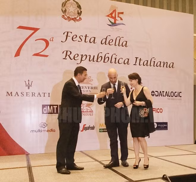 At the ceremony to mark 72nd anniversary of Italy’s National Day (Photo: hcmcpv.org.vn)