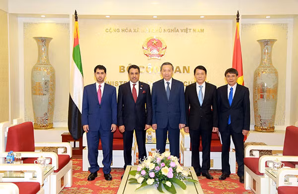 Minister To Lam, Ambassador Obaid Saeed Bintaresh Al Dhaheri and other delegates at the reception.