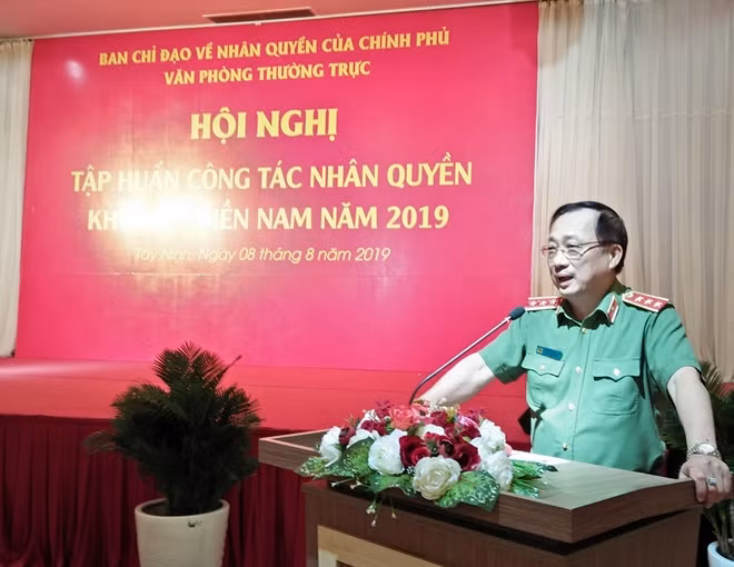 Deputy Minister Nguyen Van Thanh speaks at the workshop.