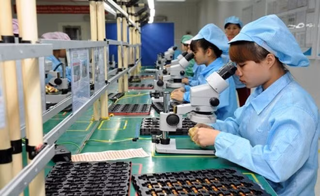 Inside an FDI firm in Bac Giang province (Photo: baobacgiang.com.vn)