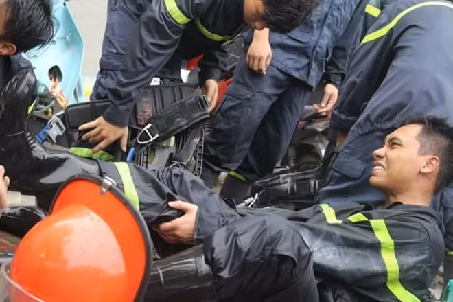 Helping others on the scene.