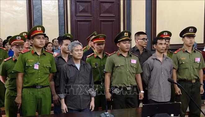 The defendants at the court (Photo: VNA)