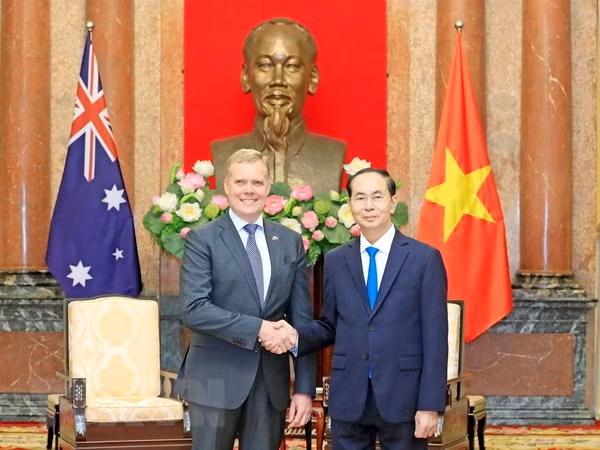 President Tran Dai Quang (R) and Speaker of the House of Representatives of Australia Tony Smith (Photo: VNA) President Tran Dai Quang (R) and Speaker of the House of Representatives of Australia Tony Smith (Photo: VNA)
