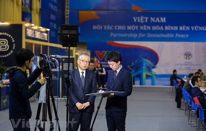 More than 3,000 foreign journalist are covering the DPRK-USA summit in Hanoi (Photo: VNA) More than 3,000 foreign journalist are covering the DPRK-USA summit in Hanoi (Photo: VNA)