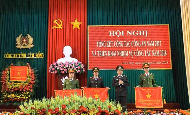 At the meeting of the Provincial Police of Lam Dong At the meeting of the Provincial Police of Lam Dong