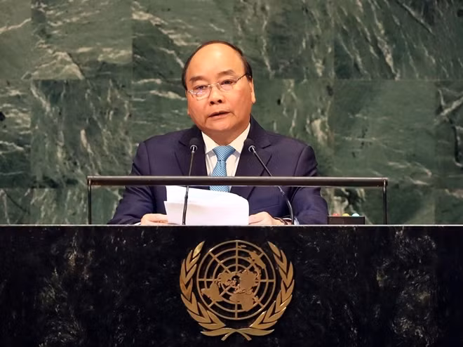 PM Nguyen Xuan Phuc delivers a speech at the general debate of the 73rd session of the UN General Assembly in New York on September 27 afternoon (local time)