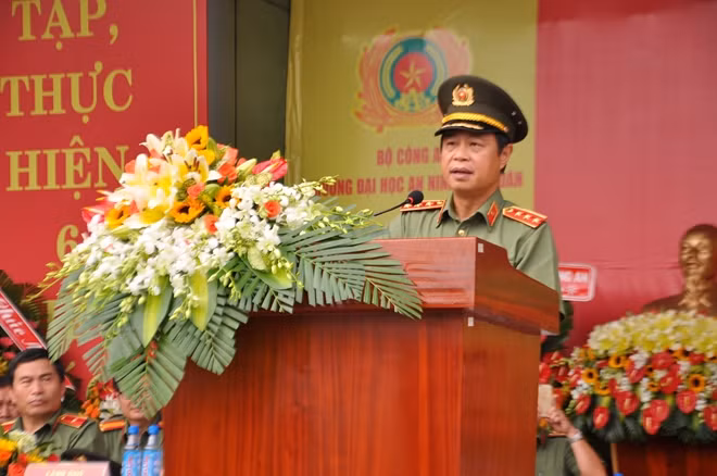Deputy Minister of Public Security Pham Dzung.