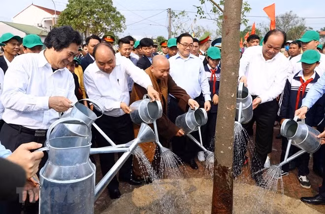 Tree planting festival launched in Bac Hong commune, Hanoi’s Dong Anh district (Source: VNA) Tree planting festival launched in Bac Hong commune, Hanoi’s Dong Anh district (Source: VNA)