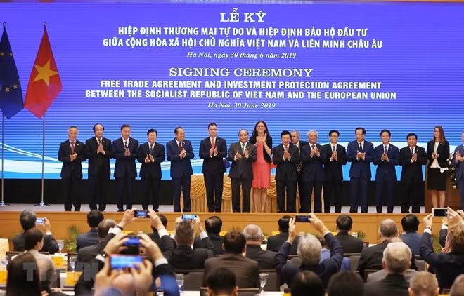 At the signing ceremony of the EVFTA. At the signing ceremony of the EVFTA.
