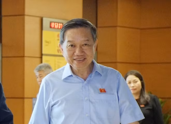 Minister of Public Security To Lam.