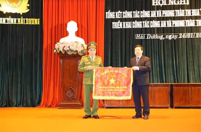 Various teams and individuals honored at the event