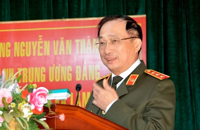 Deputy Minister Nguyen Van Thanh at the meeting with Lam Dong Fire Police Deputy Minister Nguyen Van Thanh at the meeting with Lam Dong Fire Police