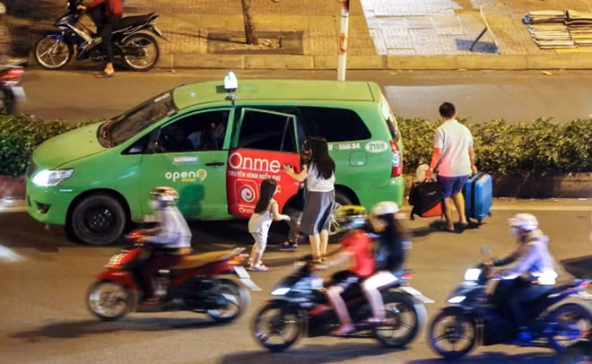 Some passengers on their way to the airport had to switch from cars to motorbikes to catch their flights on time.