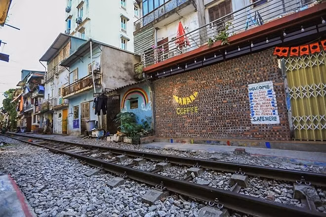 Old houses along this street are home to some of old, simple, idyllic and rustic memories of Hanoi.
