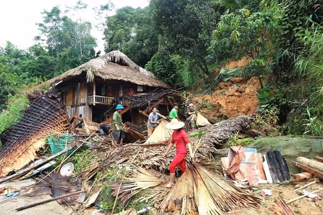 A house destroyed by flash flood in Quang Binh district, Ha Giang province (Source: VNA)