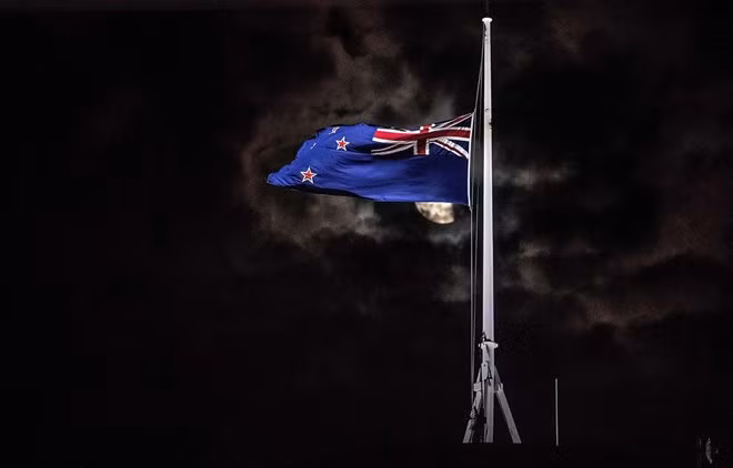 New Zealand's national flag flying at half-mast following the shooting incidents in Christchurch on March 15 (Photo: VNA)