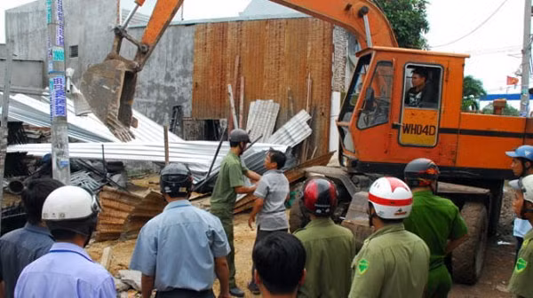 An unlicensed construction work in HCM City’s District 9 was ordered for removal by city authorities