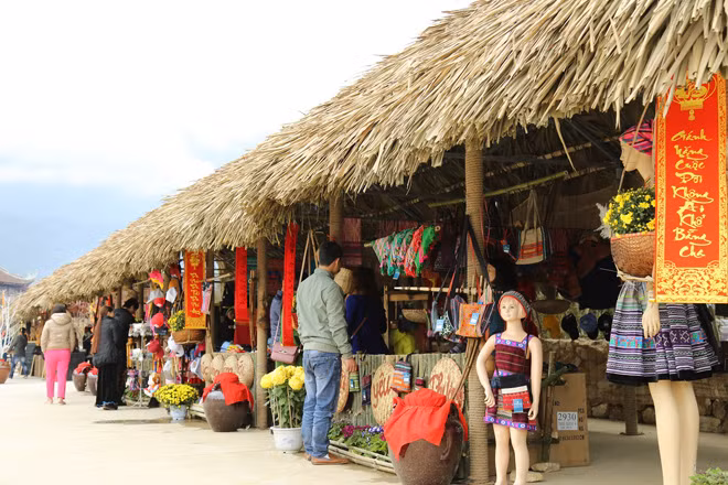 Traditional highland market
