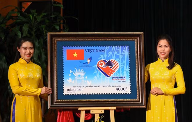 A special stamp set is issued to welcome the DPRK-USA Hanoi Summit Vietnam (Source: VNA) A special stamp set is issued to welcome the DPRK-USA Hanoi Summit Vietnam (Source: VNA)