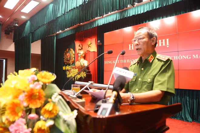 Deputy Minister Le Quy Vuong speaks at the event. Deputy Minister Le Quy Vuong speaks at the event.