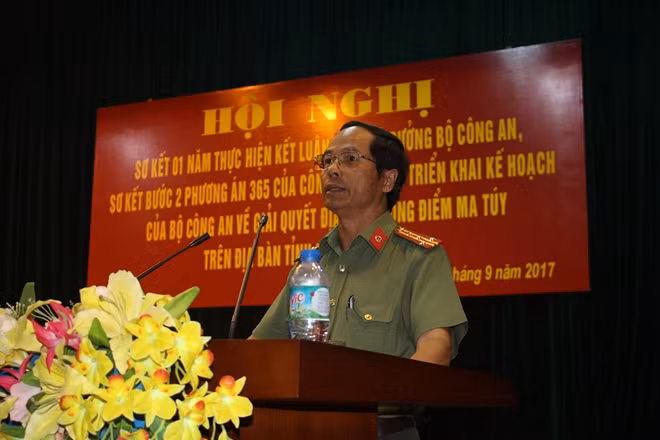 Senior Colonel Pham Hong Tuyen, Director of the Hoa Binh Provincial Police
