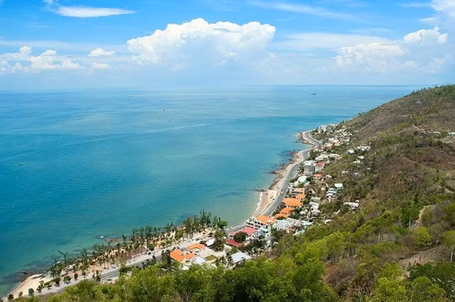 Bai Chuoc beach.