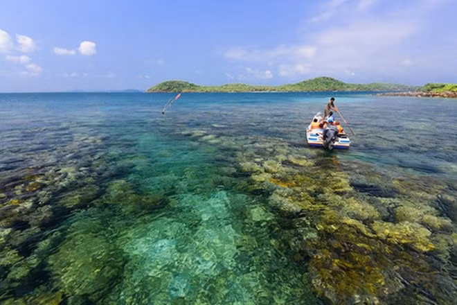 Due to the perfect seclusion of this unspoilt island 14km north of the Phu Quoc District, visitors will feel like a castaway, and yet still enjoy the comforts of a relaxing beach holiday.