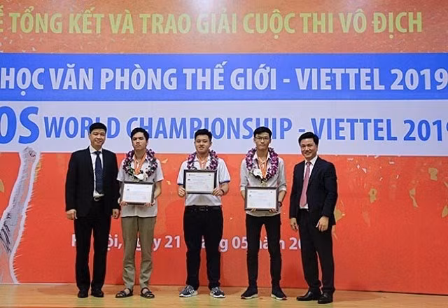 The three students will represent Vietnam at the Microsoft Office Specialist World Championship 2019.