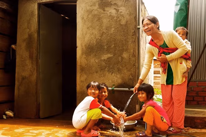 Clean water is now brought to residents in Dak Milk district, Central Highlands Dak Nong province. (Photo: VNA)