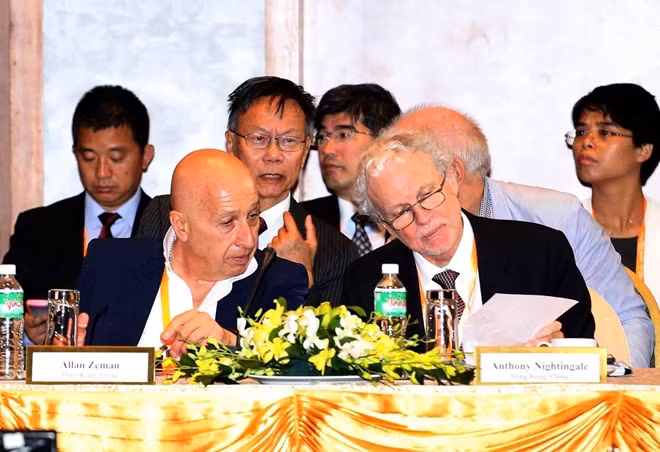 Delegates discussed initiatives by Vietnam Delegates discussed initiatives by Vietnam