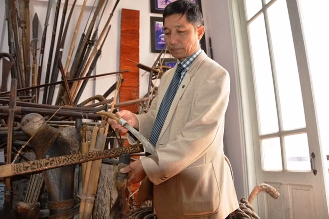 A knife used for an offering ceremony of the Koho people, which took Tam several years to buy.