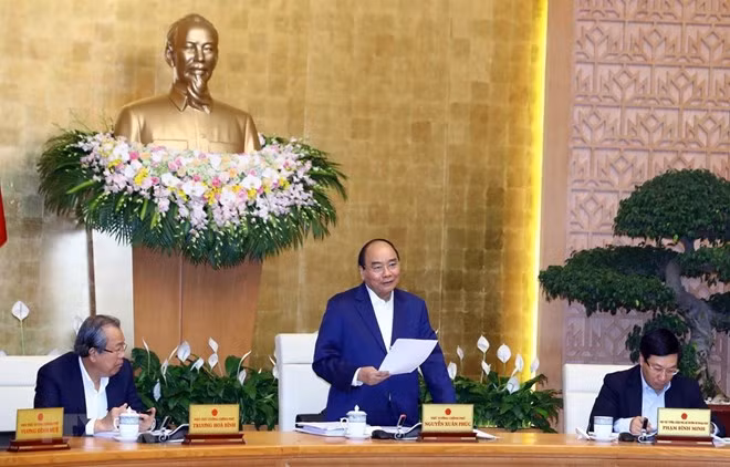 Prime Minister Nguyen Xuan Phuc speaks at the meeting (Source: VNA)