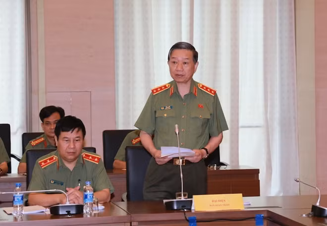 Senior Lieutenant General To Lam speaks at the event. Senior Lieutenant General To Lam speaks at the event.