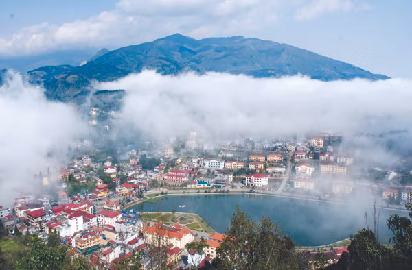 Sapa District will be turned into Sapa town so its area will be expanded to 55.25 square kilometres