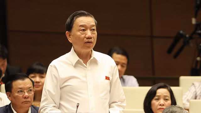 Minister Lam at the meeting. Minister Lam at the meeting.