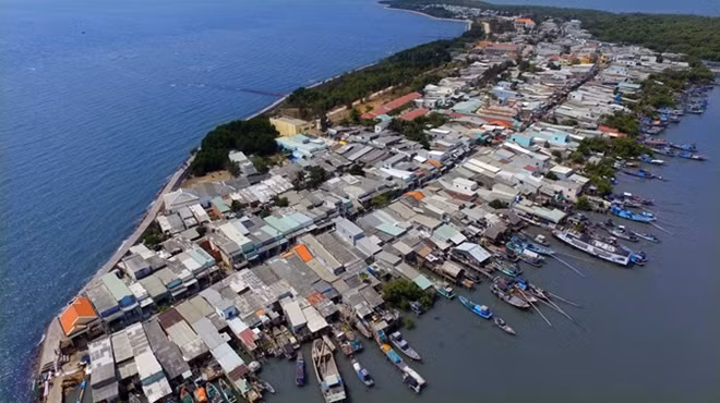 The panorama of Thanh An Island Commune in HCM City. New-style rural construction should be combined with rural economic transfer, suitable urbanisation, environmental protection and fresh water supply, Prime Minister said yesterday. — VNA/VNS Photo Mạnh Linh